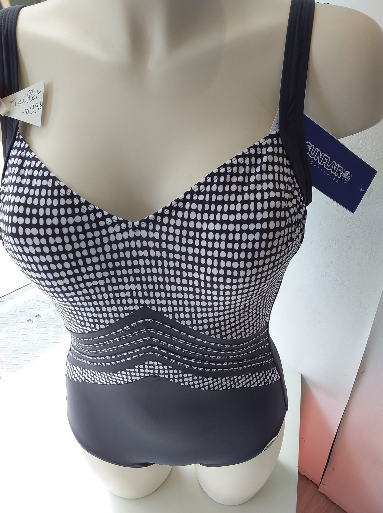 Anik'Boutique 56300 Pontivy est un magasin de lingerie féminine dans le département du Morbihan